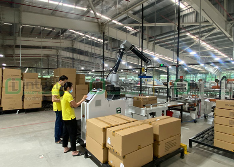 giai phap tram robot cho nha may may mac