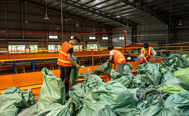 Chức năng của kho trung chuyển là gì?
