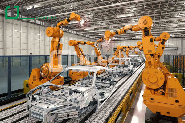 Robot công nghiệp ứng dụng trong ngành sản xuất ô tô